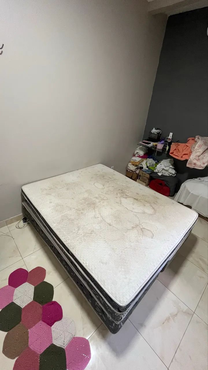 Cama queen size