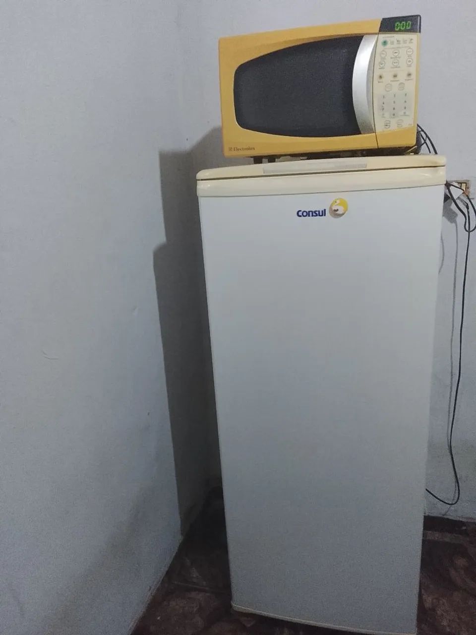 GELADEIRA E MICROONDAS 750 - Foto 3