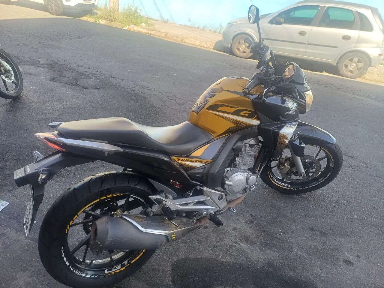 Cb twister 2020 abs - Foto 3