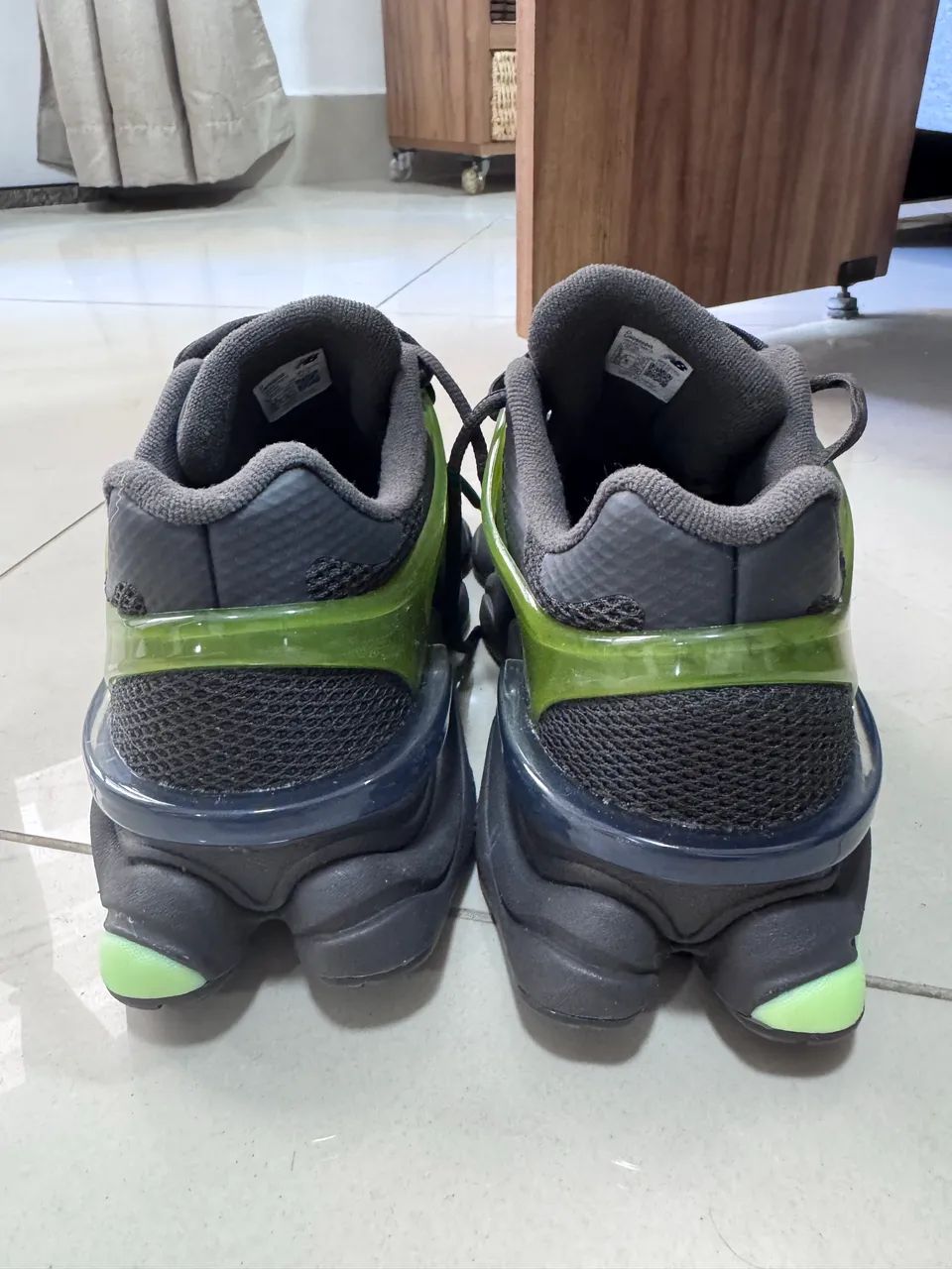 Tênis New balance 9060 edição limitada  - Foto 3