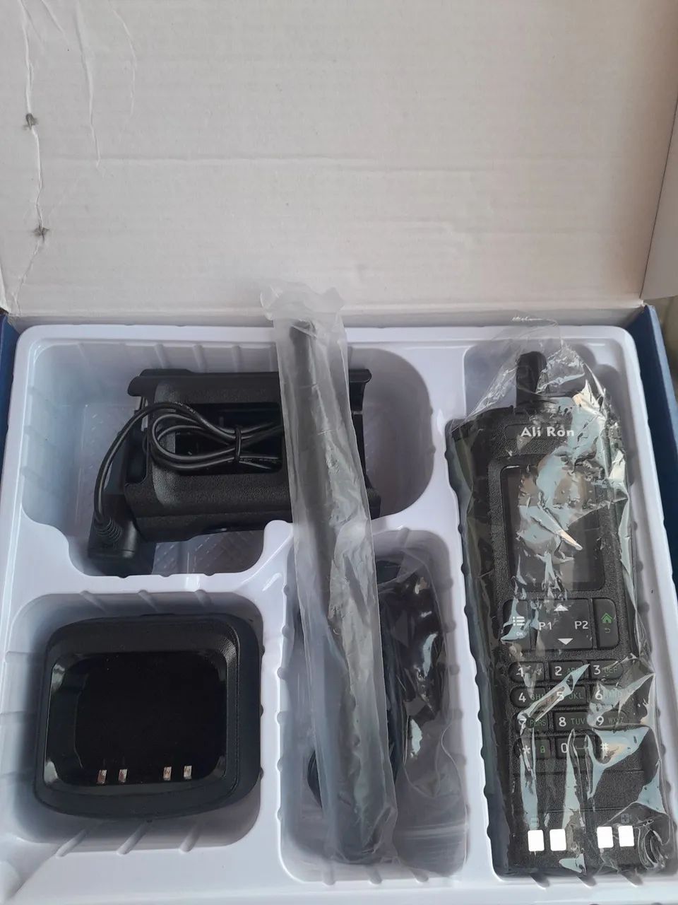 Rádio Ali Ron Uv-32 Bluetooth Gps 10w Programável 999 Canais - Foto 3