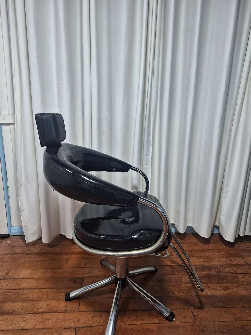 Poltrona para barbearia ou Salão de Beleza  - Foto 3