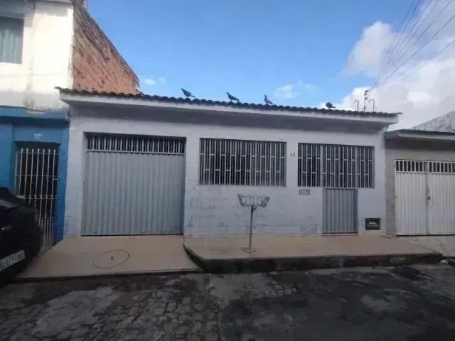 Vendo casa 3 quartos no jacintinho (COHAB)