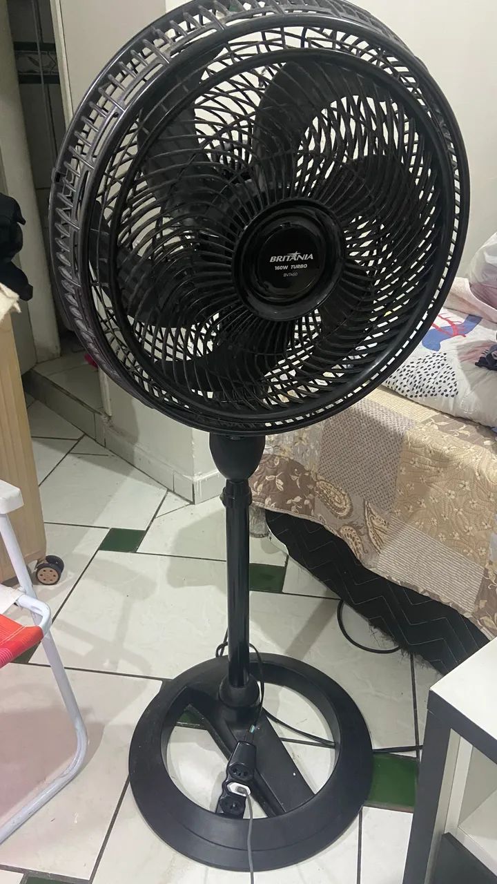 Ventilador de pé 