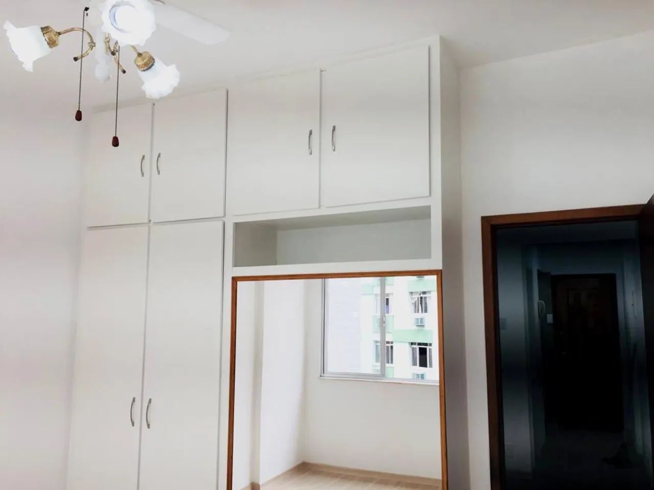 Alugo Apto Sala e Quarto no Flamengo 