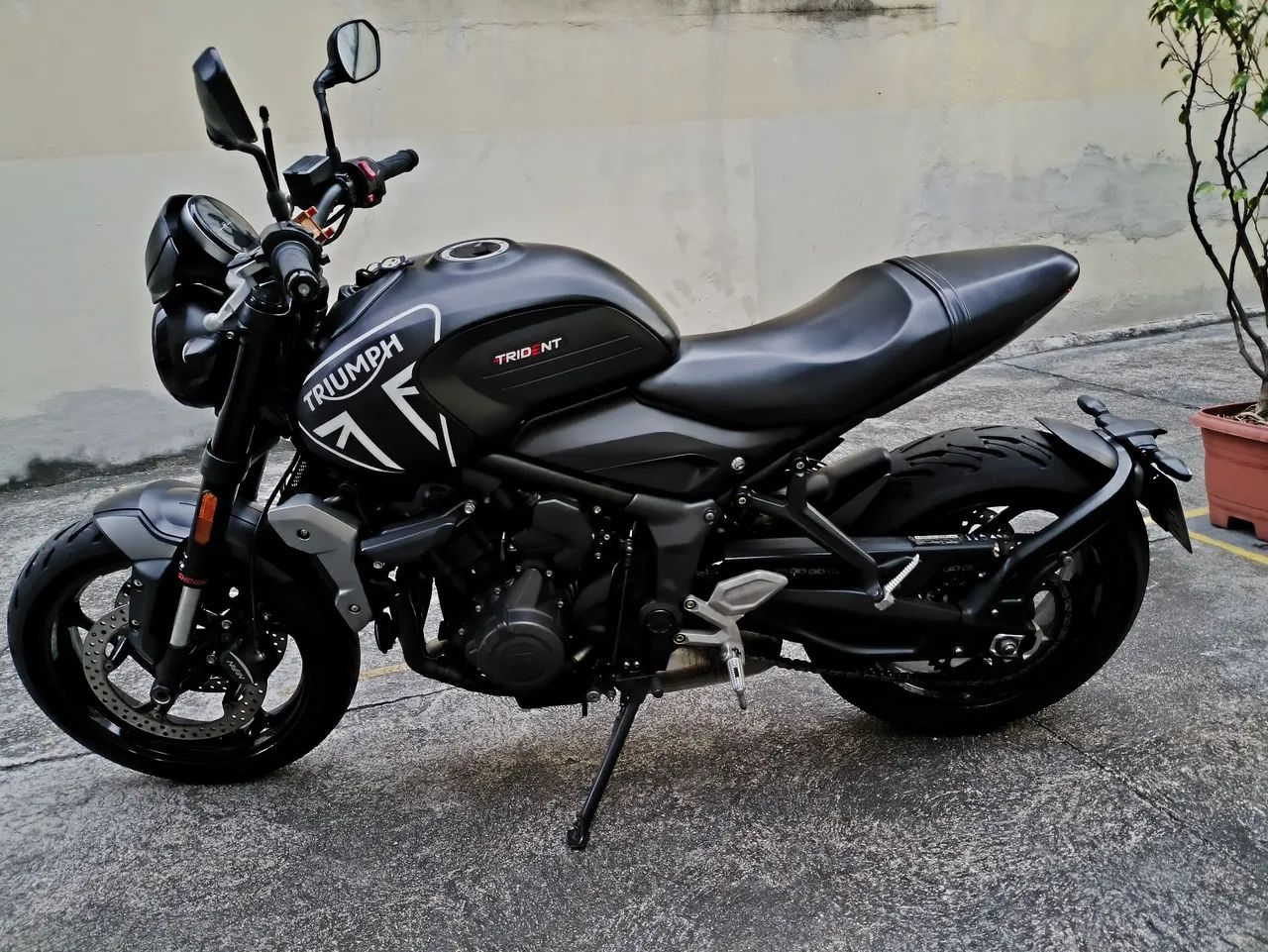 Triumph Trident 660 2021 - Foto 4
