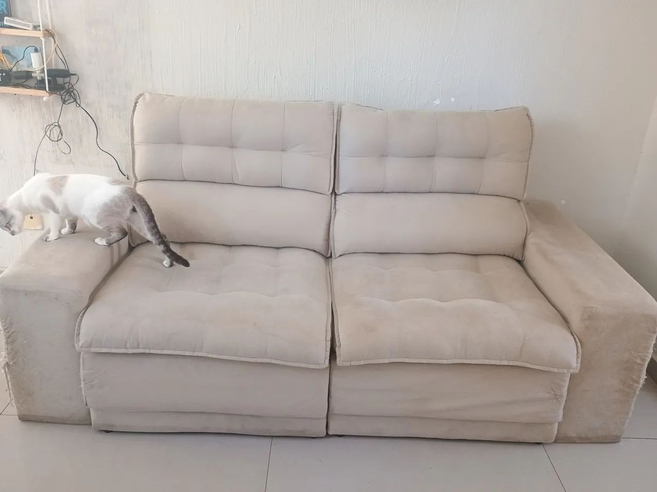 Vende-se sofá retrátil usado