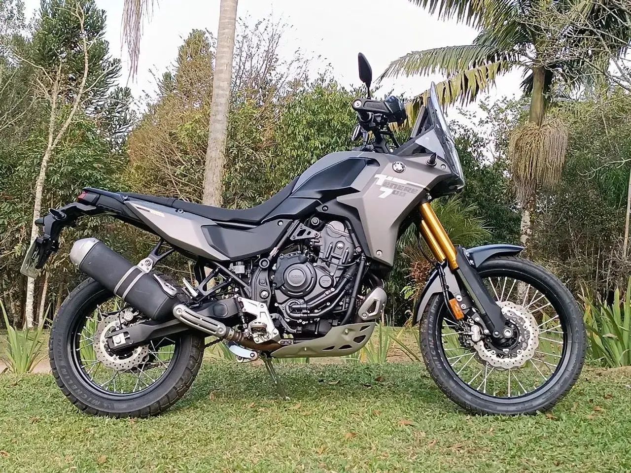 T7 c/ 2.800 kms, sem detalhes  - Foto 2