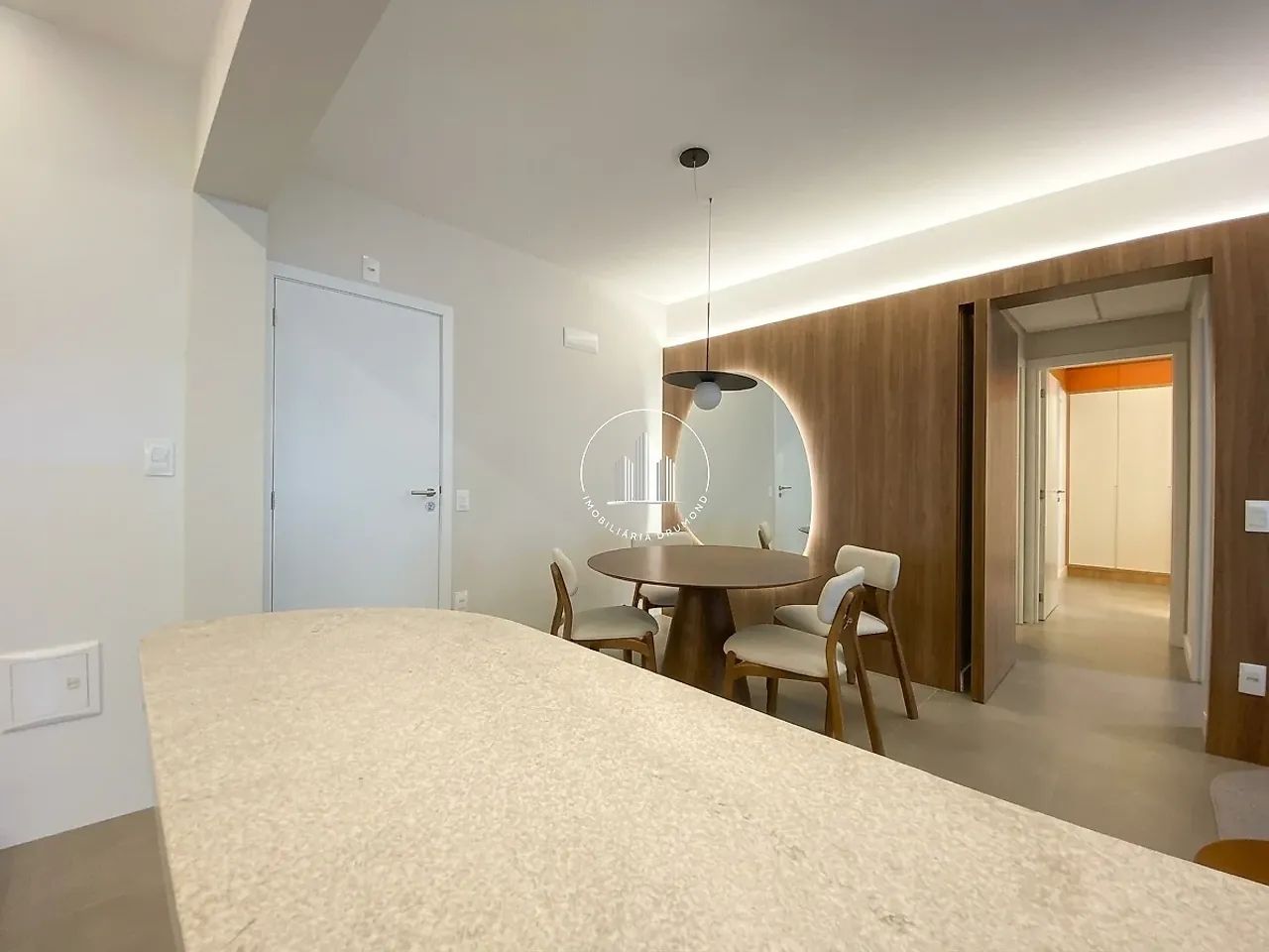 Apartamento 02 Dormitórios Com Suíte Mobiliado - CEN - Foto 4