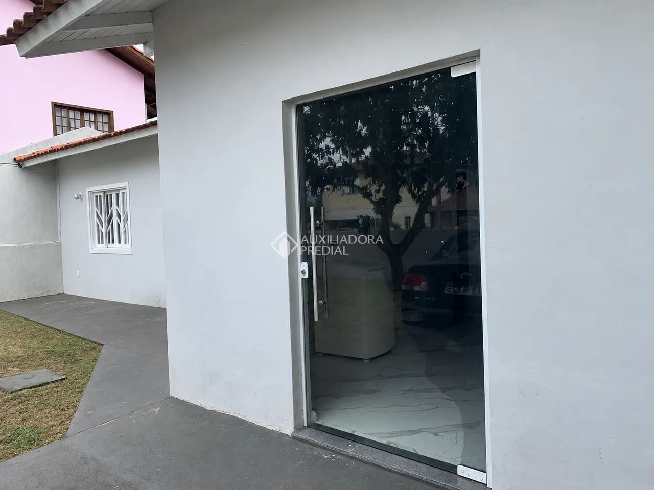 Casa com 3 quartos e 200m² à venda em Carianos, Florianópolis. - Foto 5