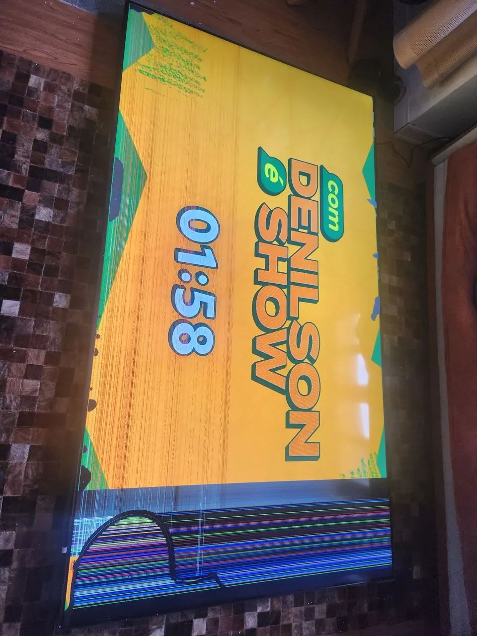 Vendo TV 98 Polegadas - Foto 2