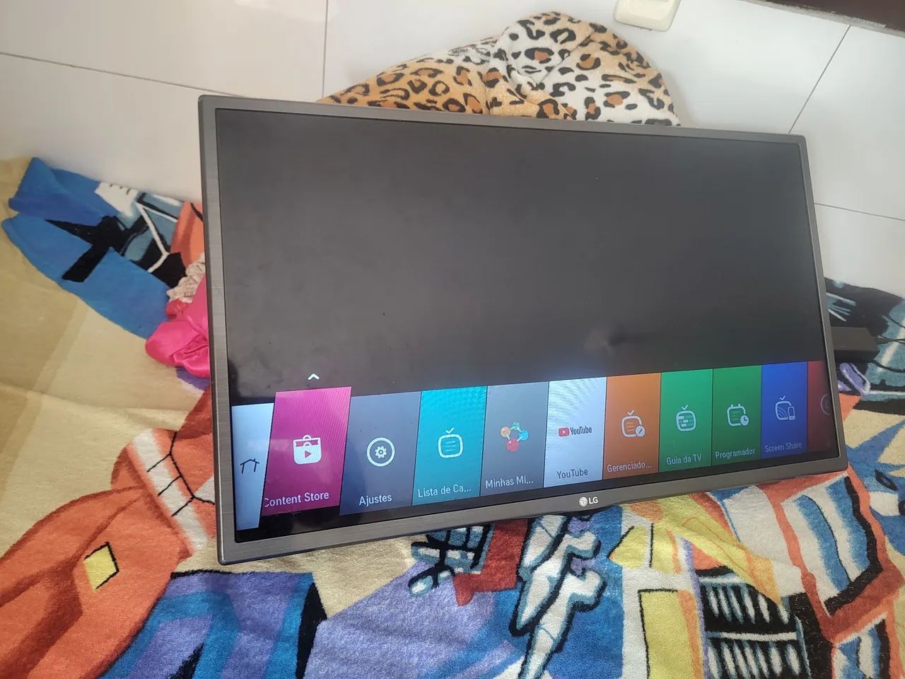 Tv smart 32 LG (detalhe uma linha fina) - Foto 5