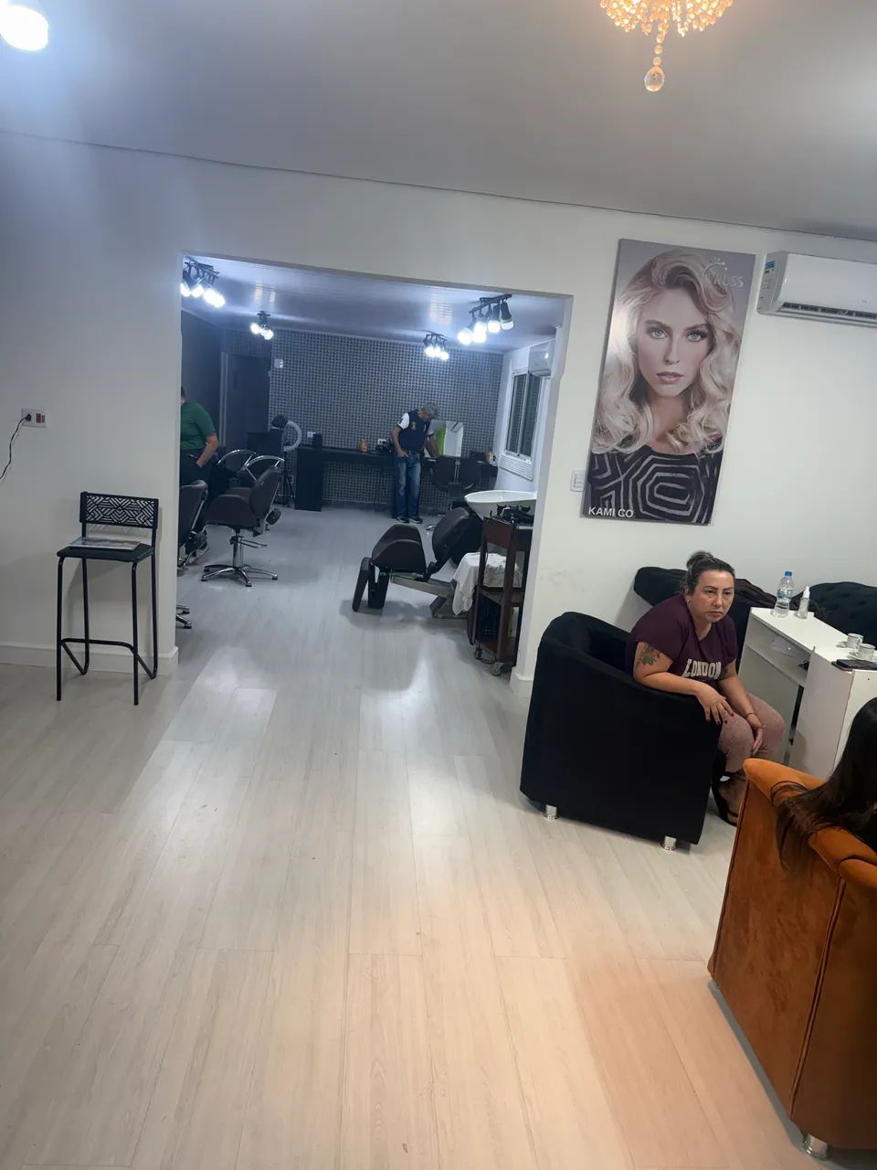 Vaga para cabeleireiro (a)  - Foto 2