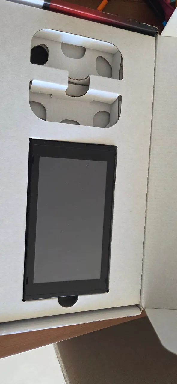 Nintendo Switch 1 + 2 controles + base carregadora - Foto 3