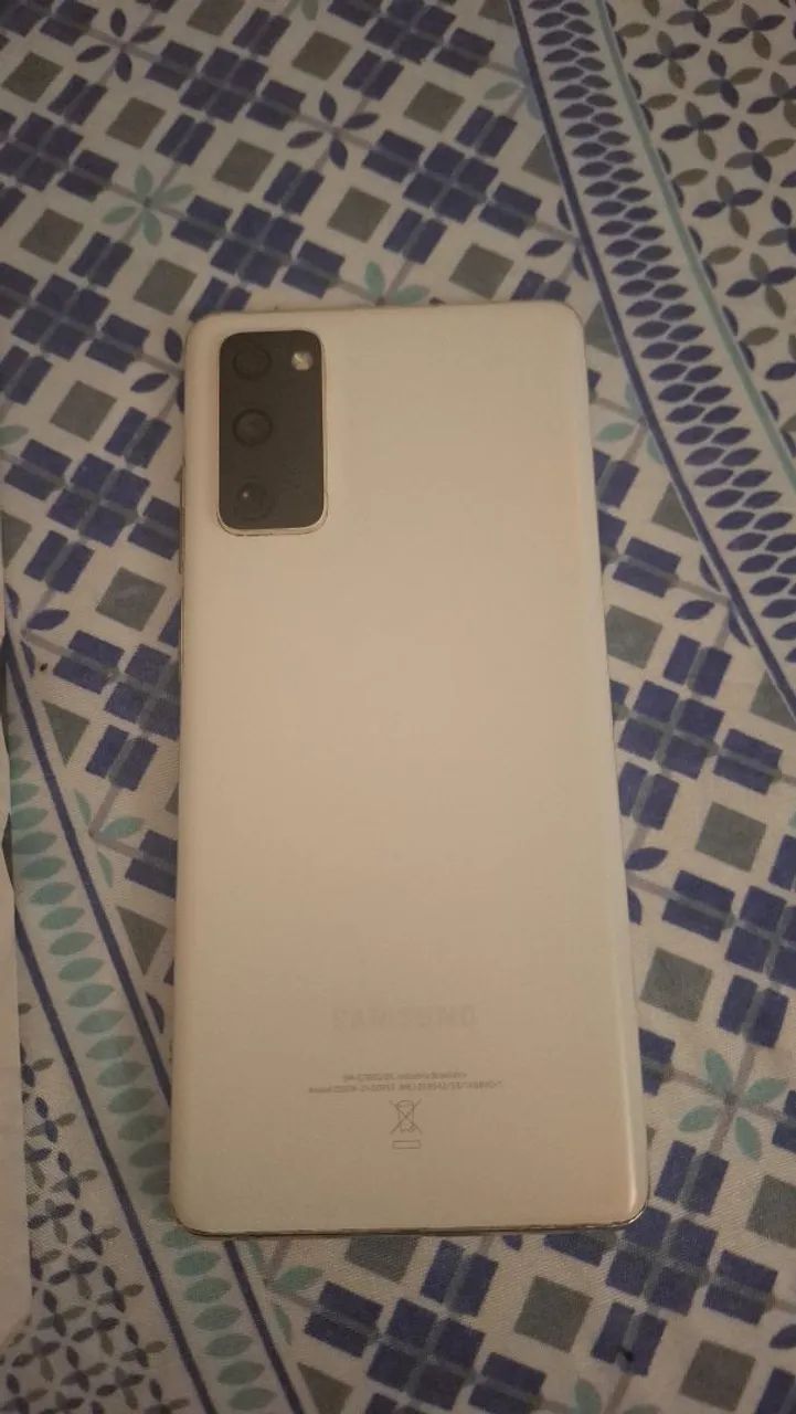 Samsung Galaxy S20FE - Foto 2