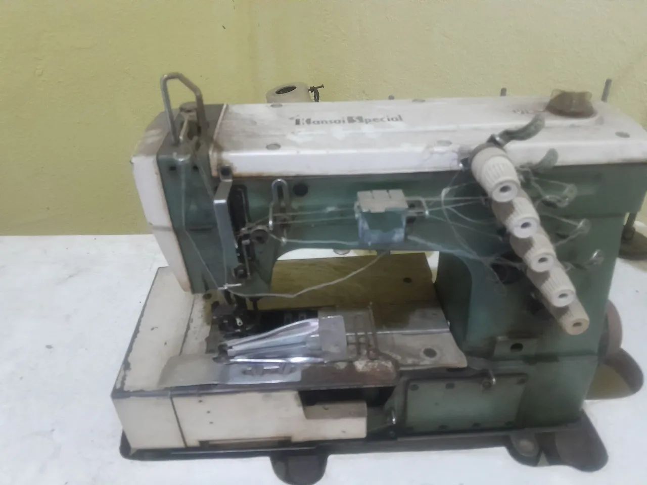 Máquina de costura industrial  - Foto 2