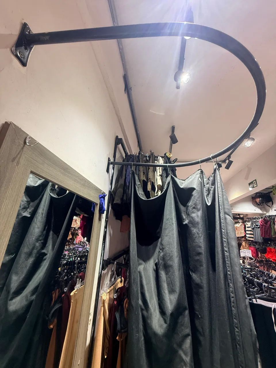Arco para provador de loja  - Foto 3