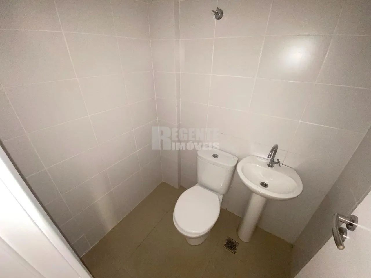 Ótima sala comercial para locação no bairro Itacorubi! - Foto 4