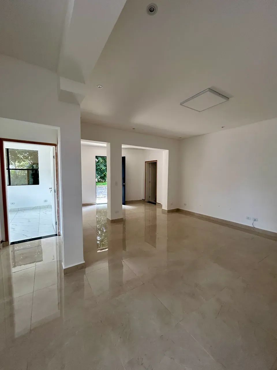 Prédio/Edifício inteiro para aluguel com 300 metros quadrados com 10 quartos - Foto 4