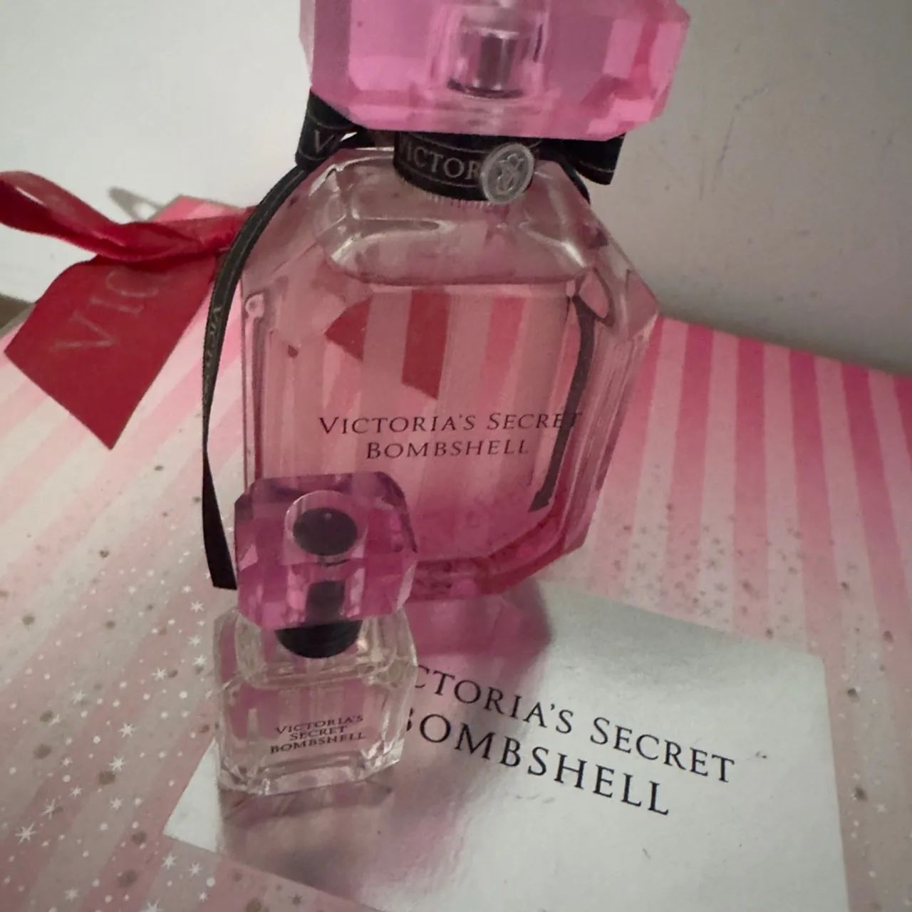 Perfume Victoria Secret BombShell 100ml - Foto 5