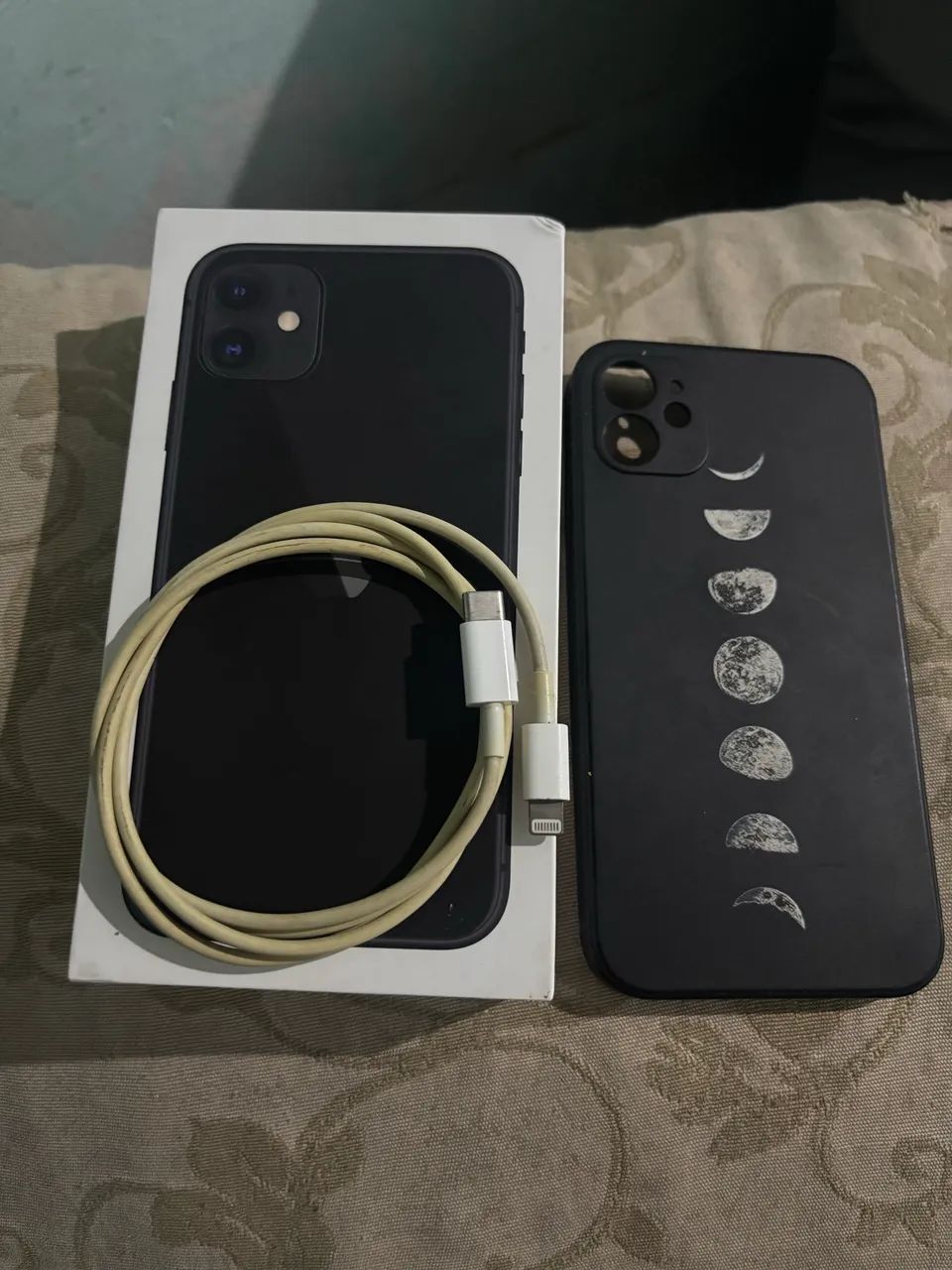 Iphone 11 64 GB - Foto 2