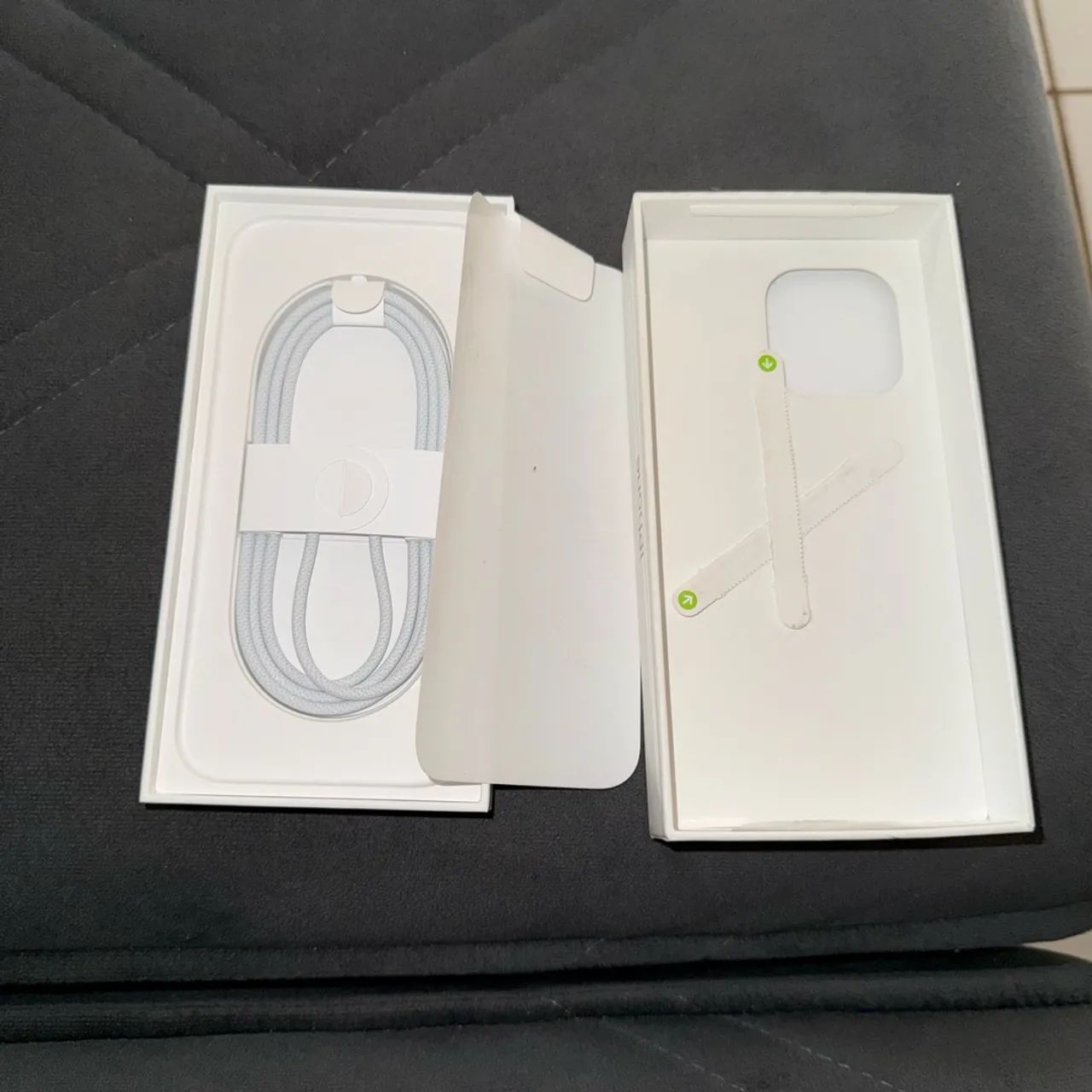 Apple IPhone 16 ProMax 256gb - Foto 5