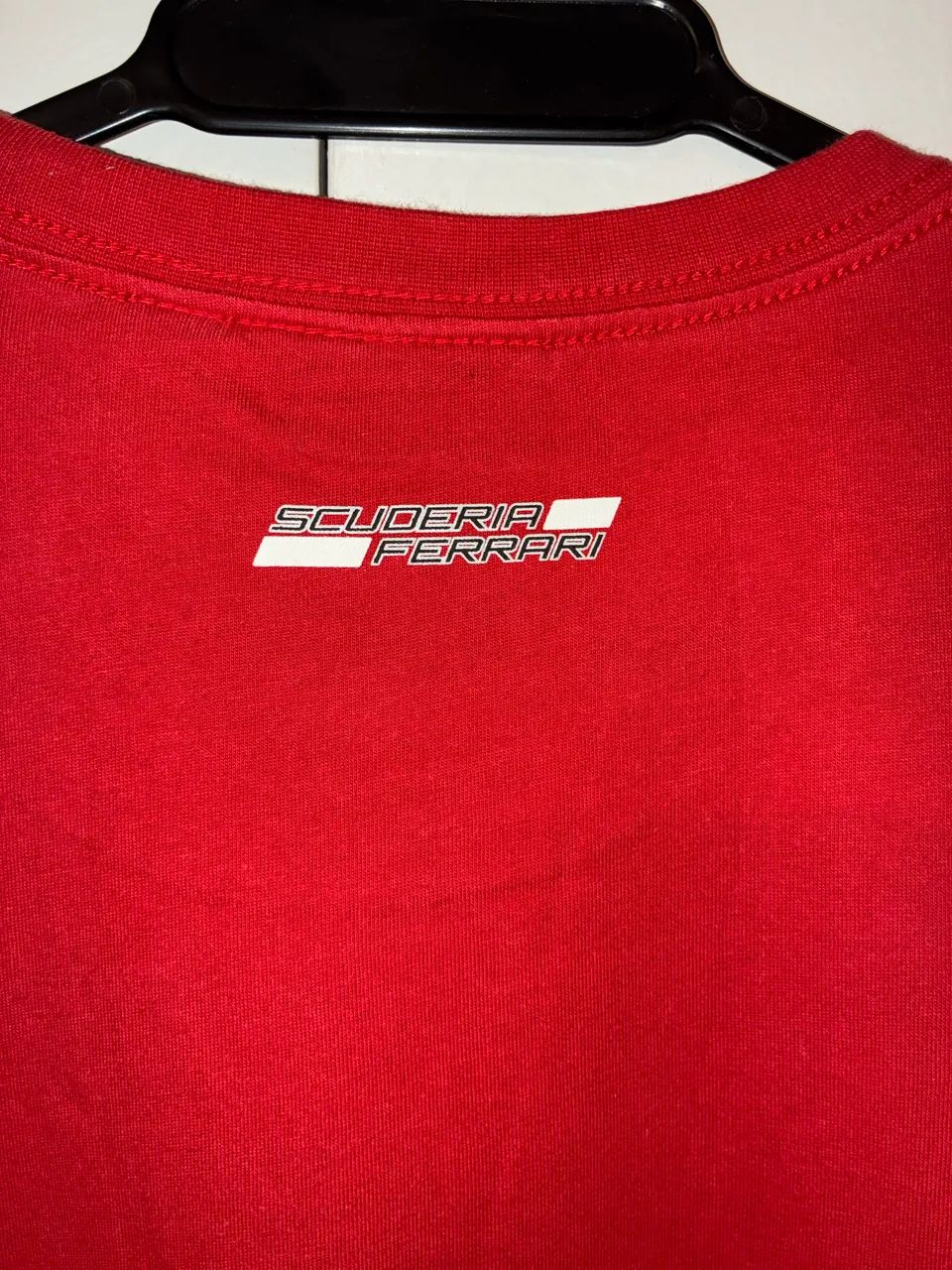 Camiseta Ferrari Vermelha G - Foto 4
