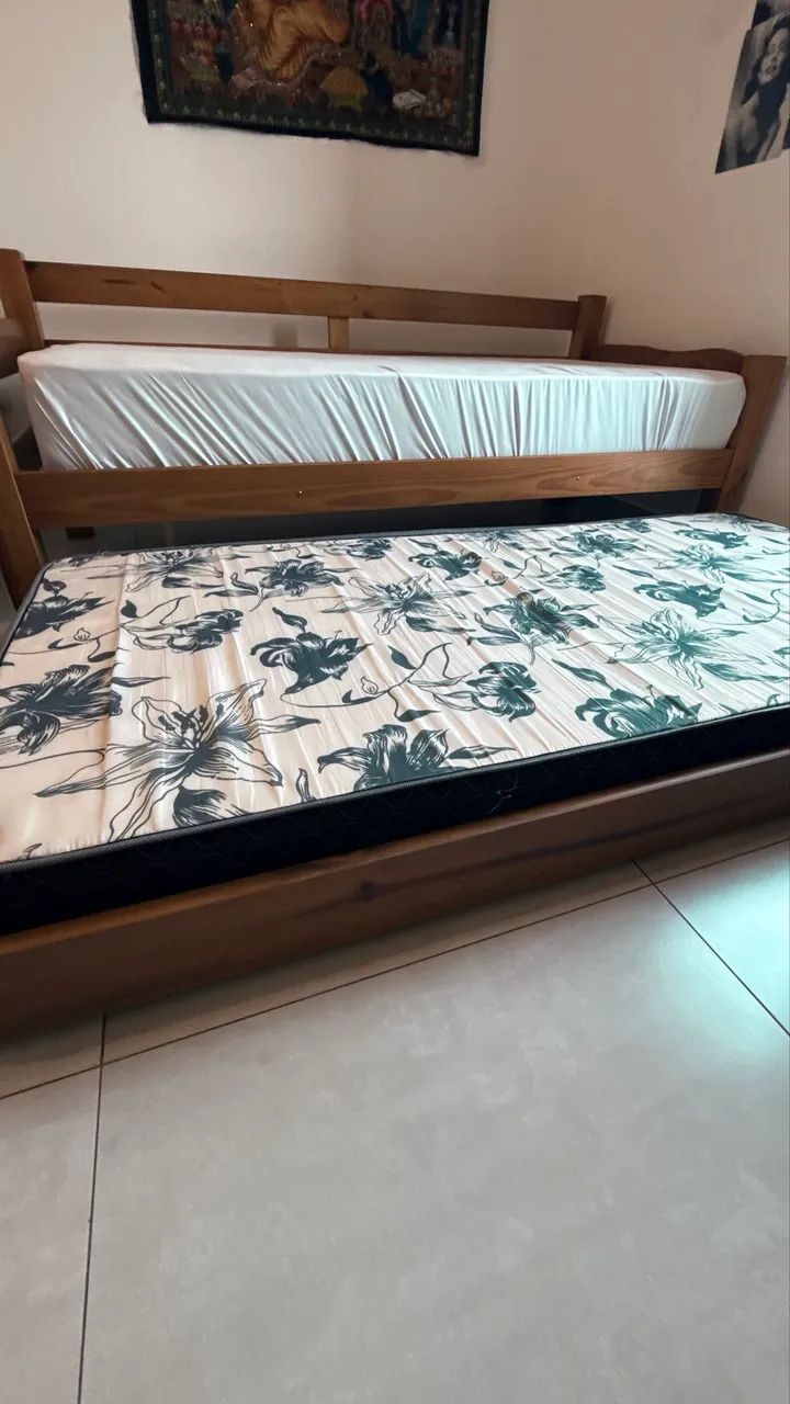 Cama dupla (bicama) madeira maciça. Pode usar como sofá! - Foto 2