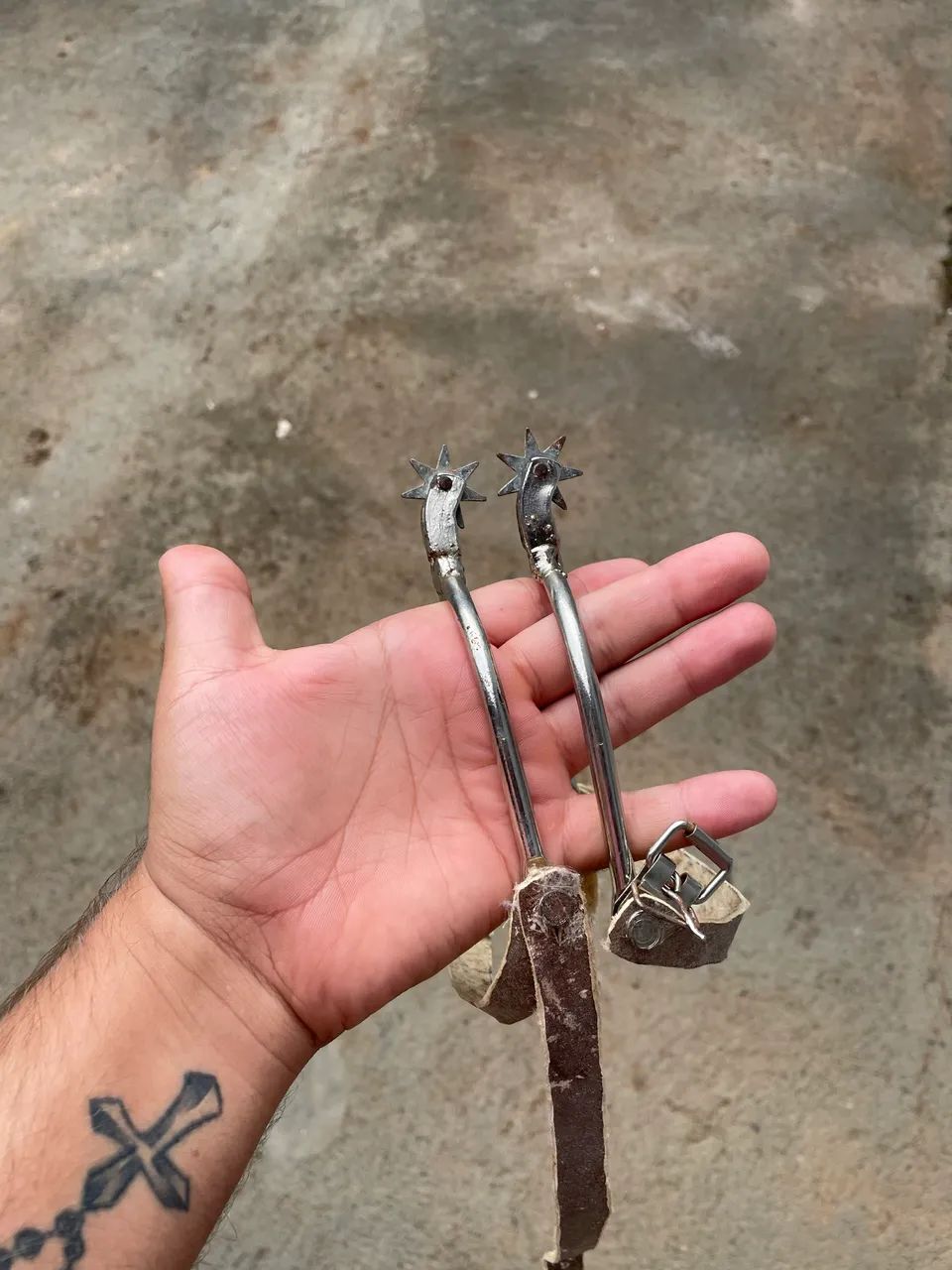 Vende-se par de espora - Foto 2