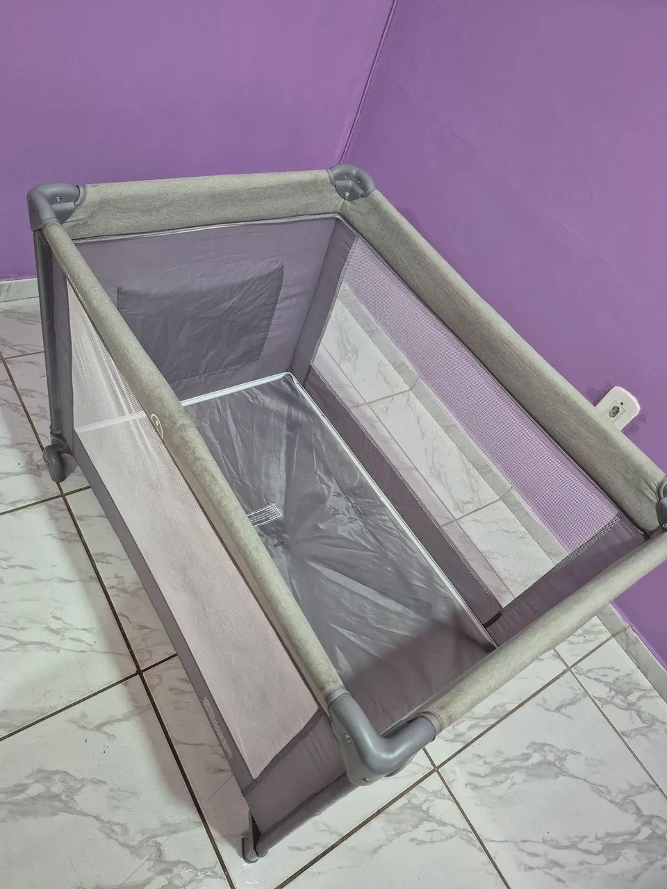 Berço/Cercado Portátil em perfeito estado (com colchão) - Foto 5