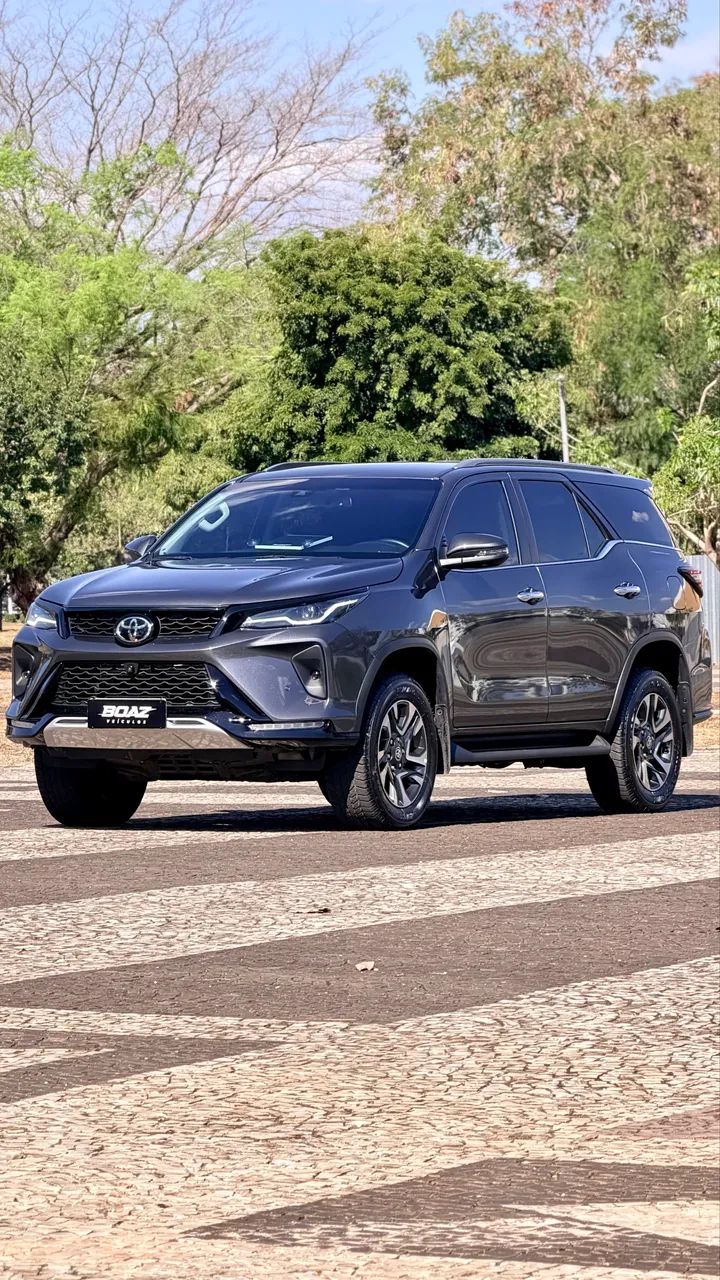 Toyota Hilux SRX 4X4 AT 2.8 TB 2026