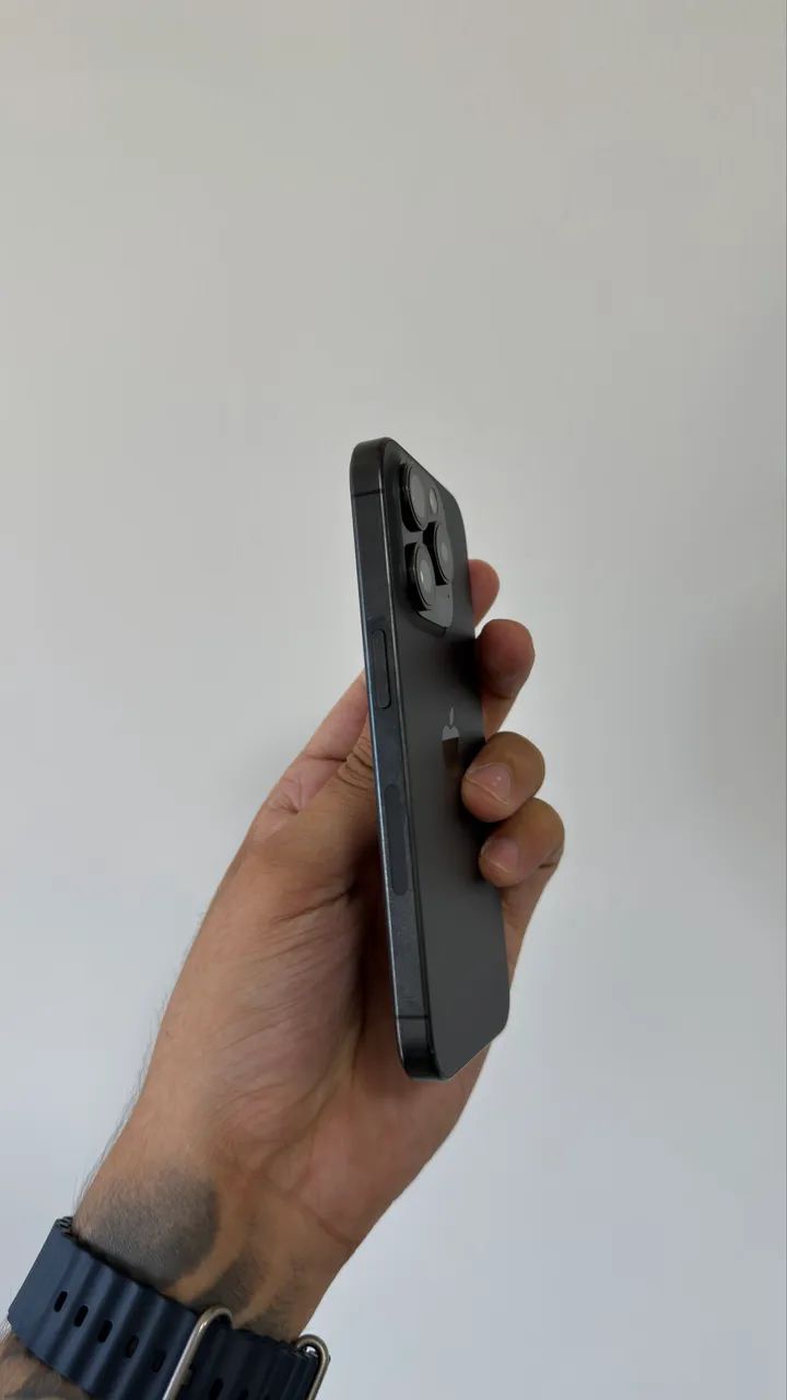 IPHONE 15 PRO 128GB - SEMINOVO IMPECÁVEL  - Foto 4