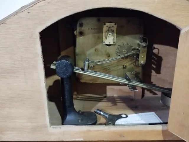 RELOGIO ANTIGO DE MÓVEL, SHATTAN - Foto 4
