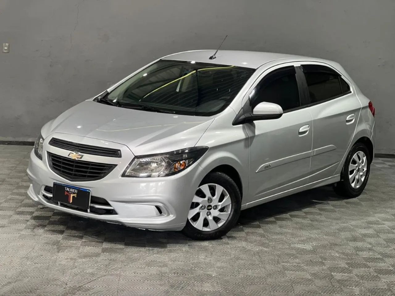 Chevrolet Onix JOY Hatch 1.0 8V Flex Mec. 4P 2019