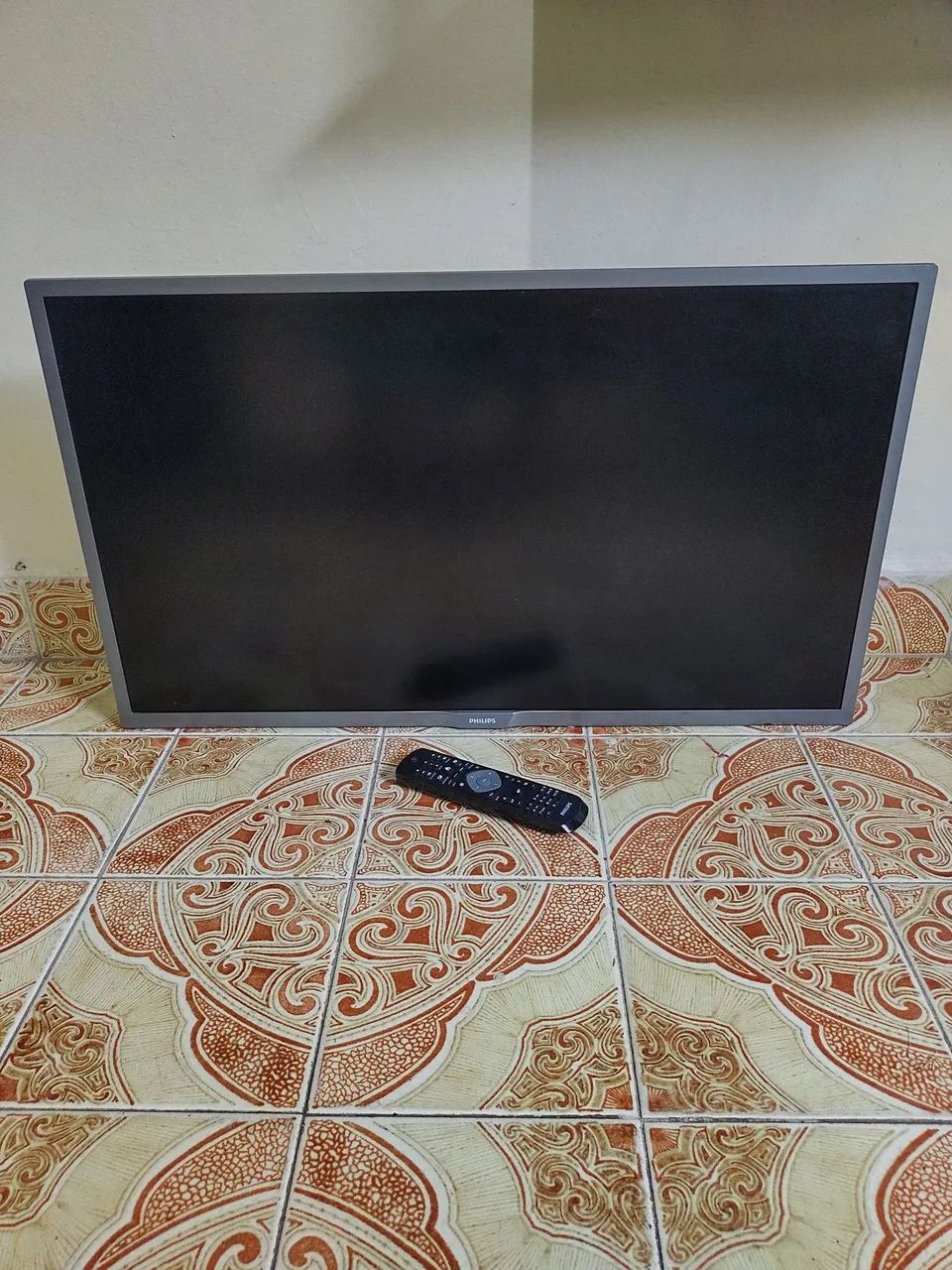 Televisão Philips com controle 