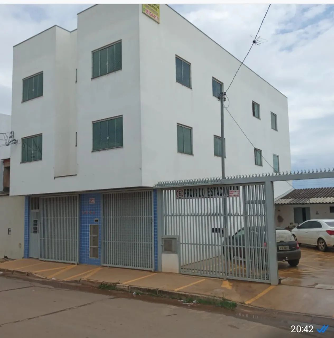 Aluga-se apartamento