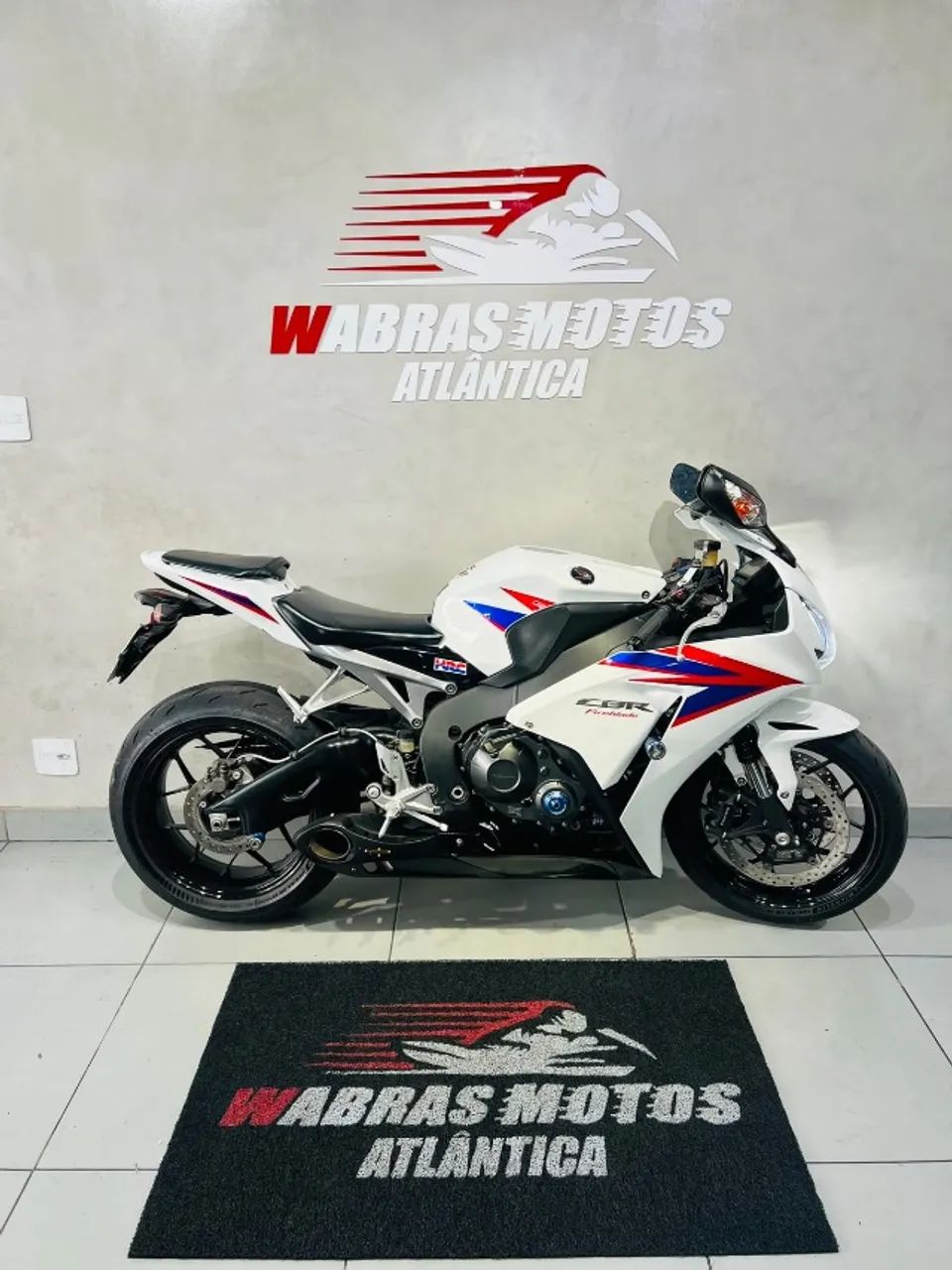 CBR 1000RR FIREBLADE - Foto 2