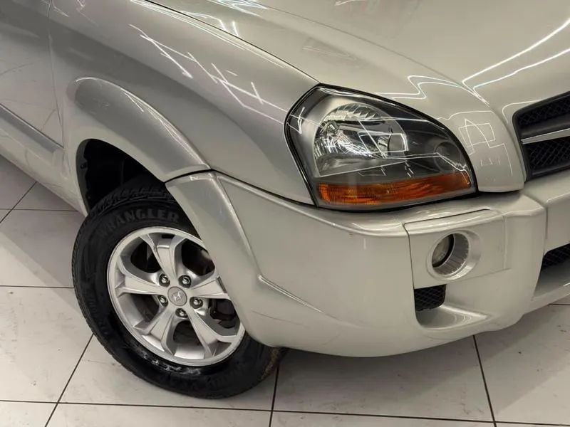 Hyundai Tucson 2.0 16V Aut., foto 3 de 13