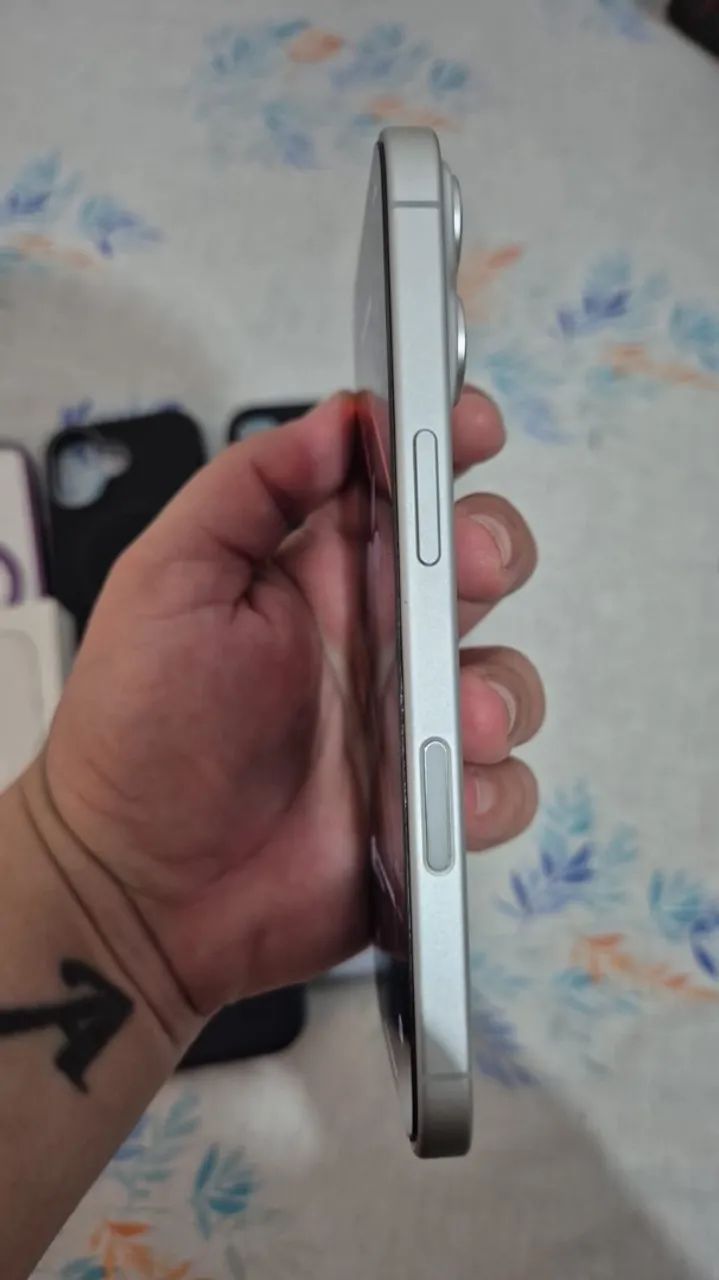 iPhone 16 - Foto 4
