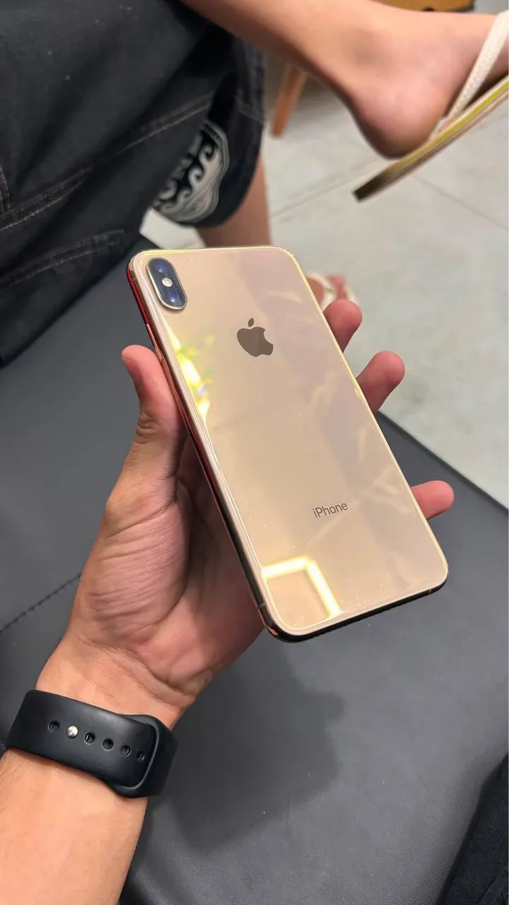 iPhone XS Max 64gb 700$