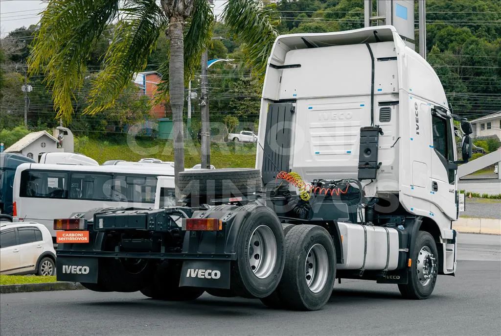 IVECO HI WAY 600S44T 6X2, ANO 2018 - Foto 5