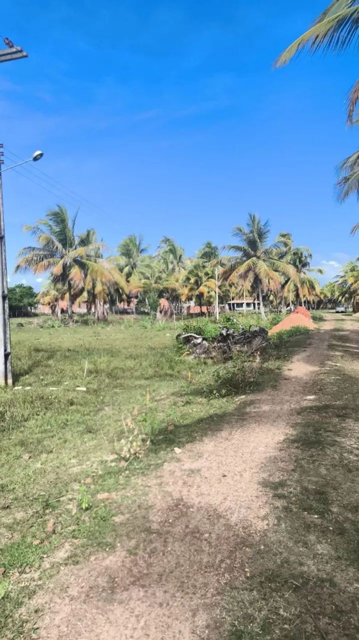 TERRENO NA ESTRADA DO ABAÍS
