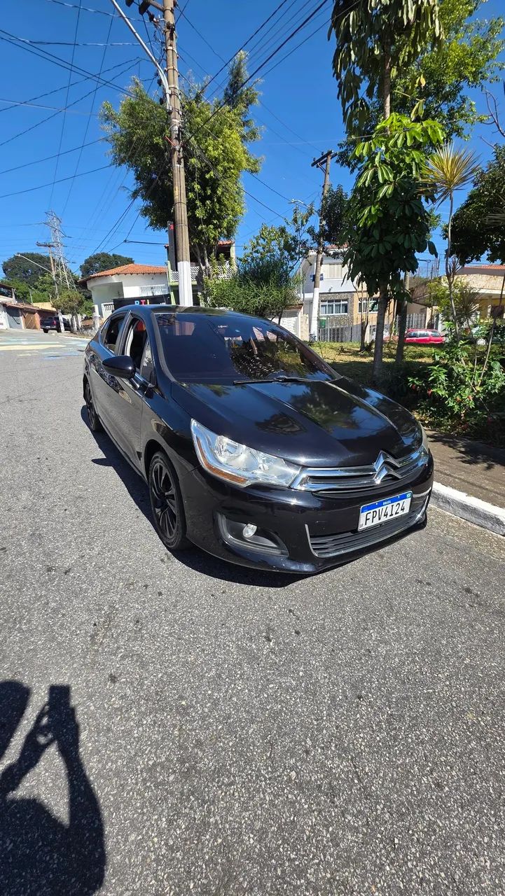 Citroën C4 C4 LOUNGE Tendance 1.6 Turbo Flex Aut. 2015