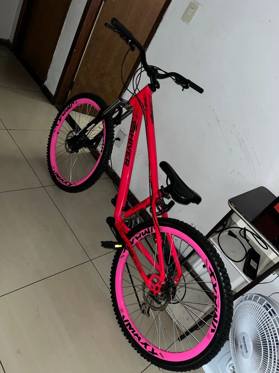 Bicicleta Aro 26 Semi nova 