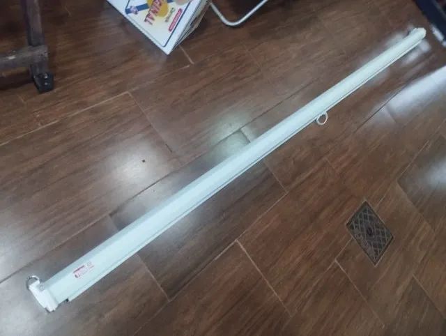 Tela de Projeção Retrátil TES - Manual - Foto 5