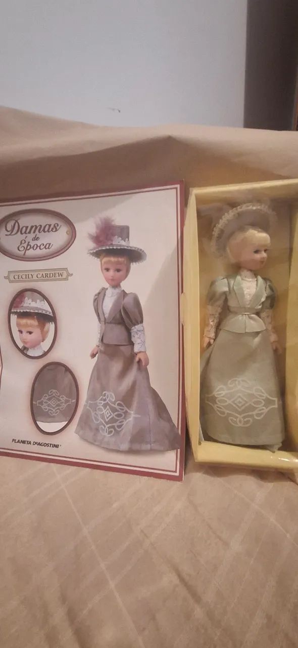 Boneca Damas da Época 