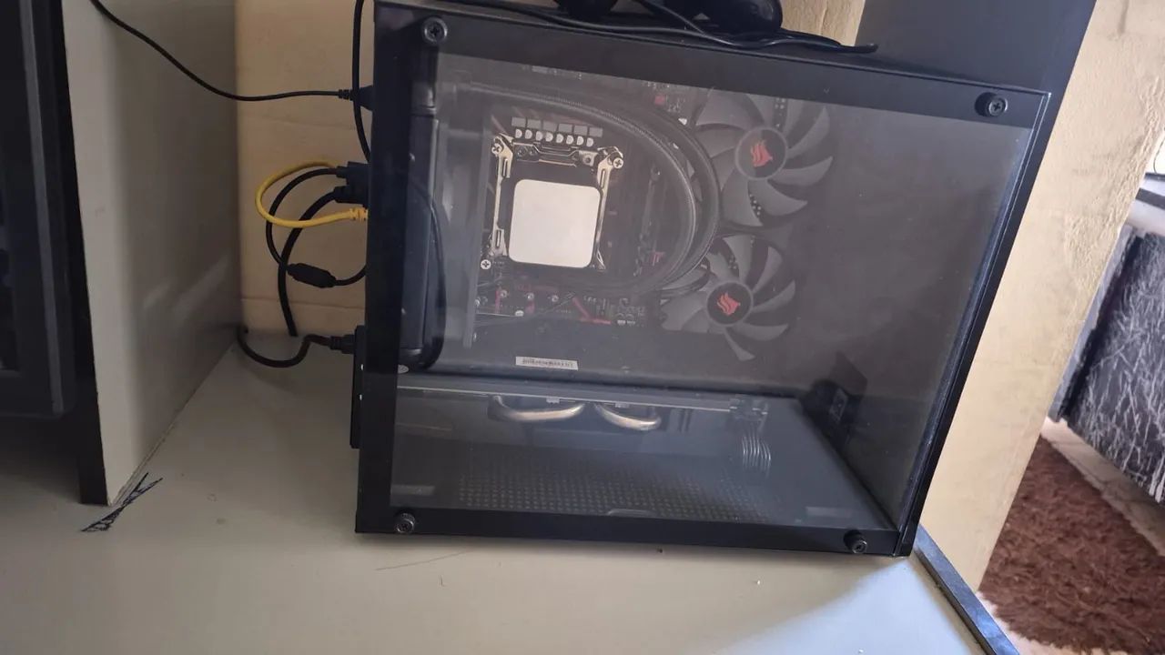 Pc gamer completo novo 3000 reais com a mesa  - Foto 4