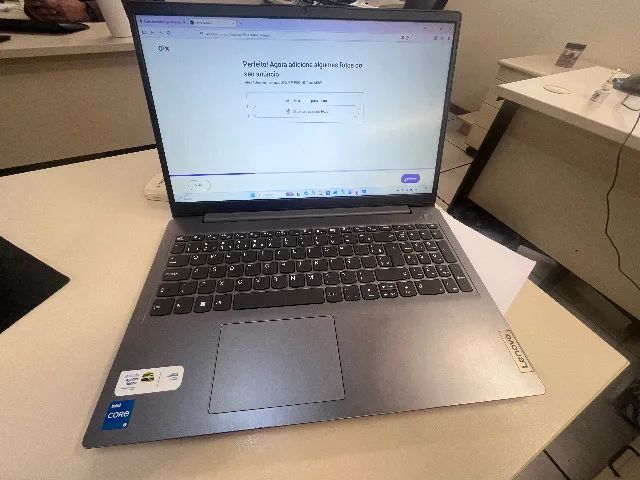 Lenovo IdeaPad 3 15ITL6 - Foto 2