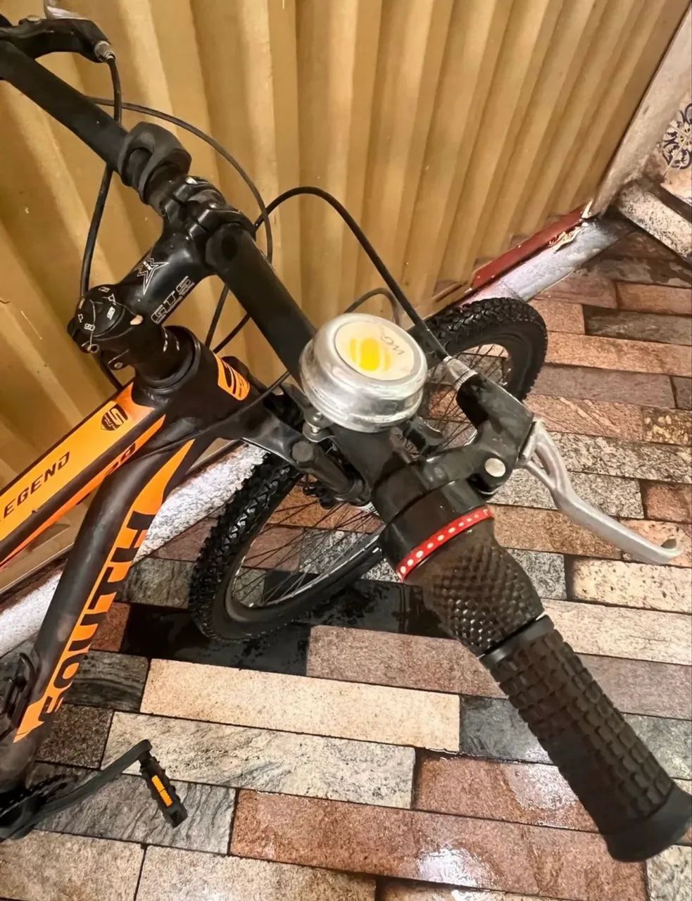 Bicicleta aro 29 + capacete  - Foto 4