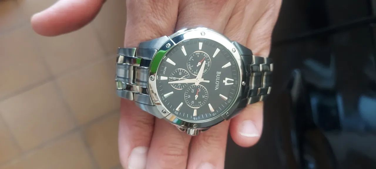 Relógio Bulova Classic (modelo 96C107) - Foto 2